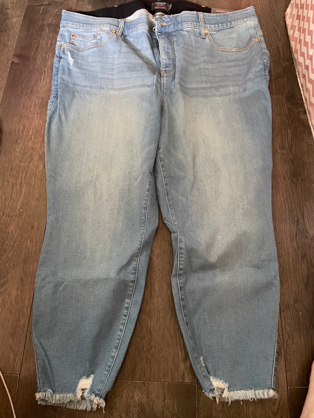 torrid Light Wash skinny Jeans with Frayed Hem